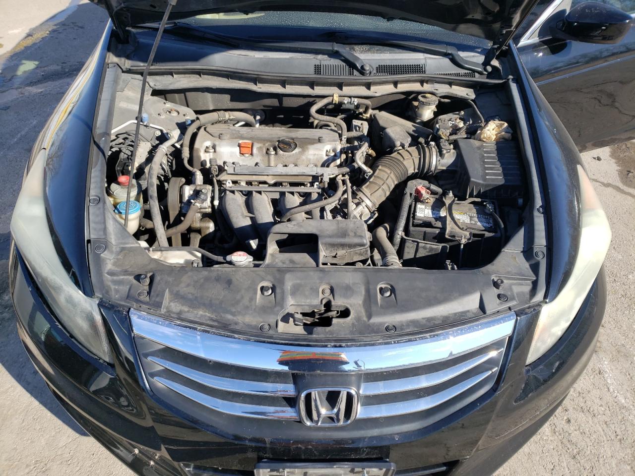 1HGCP2F69BA145925 2011 Honda Accord Se