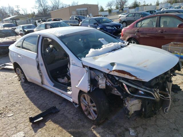 2015 HYUNDAI SONATA SE 5NPE24AF8FH001581