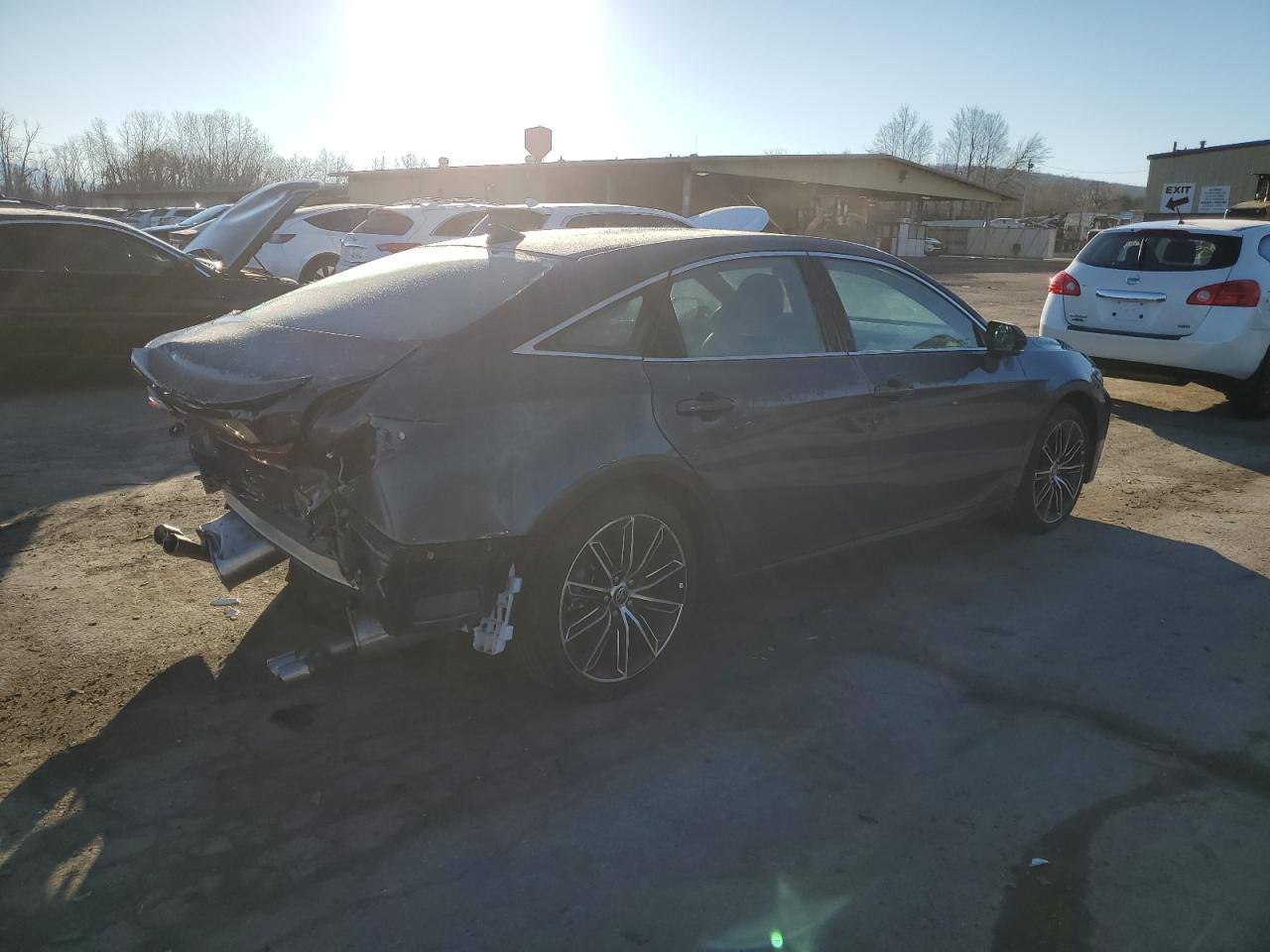 2022 Toyota Avalon Touring vin: 1FTYR3XM1HKB42277