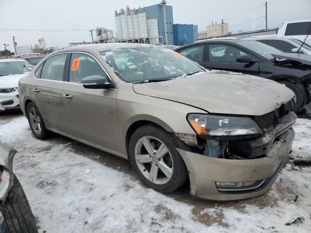 2015 VOLKSWAGEN PASSAT S - 1VWAT7A33FC084557