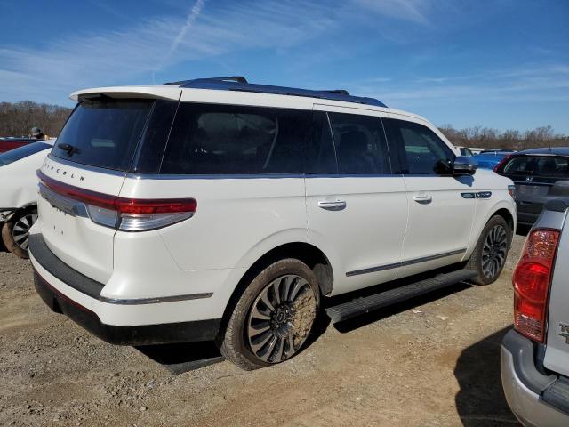 5LMJJ2TT5NEL03961 Lincoln Navigator  3