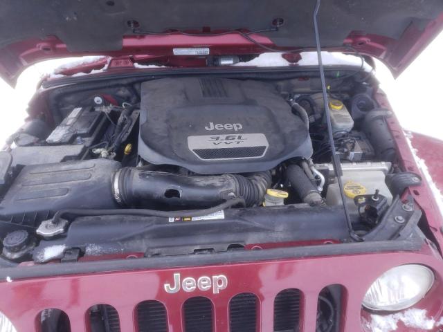 1C4BJWEG1DL507251 Jeep Wrangler Unlimited Sahara