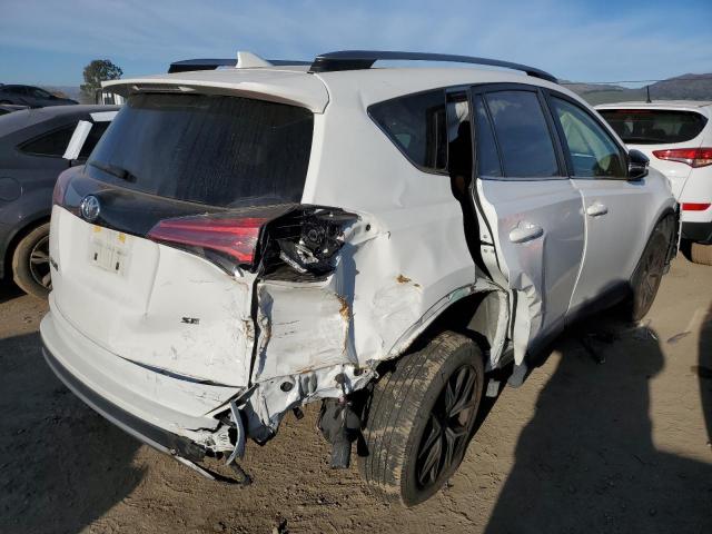 2018 TOYOTA RAV4 SE - JTMNFREV0JJ188785