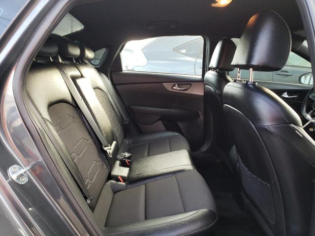 3KPF34AD1ME275870 KIA Forte Gt Line