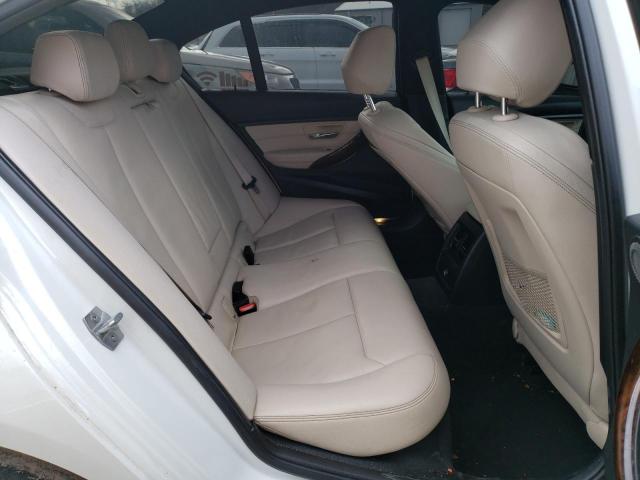 WBA3B9G55FNR95025 BMW 3 Series