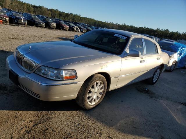 2008 Lincoln Town Car Signature Limited