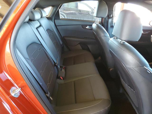 3KPF34AD8ME364982 KIA Forte Gt Line