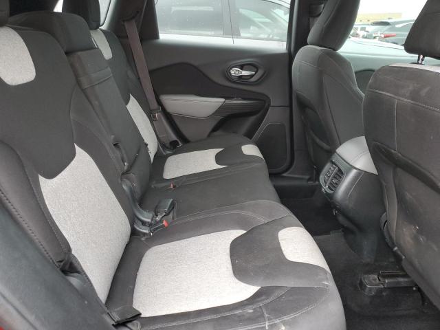 1C4PJLCB3EW221915 Jeep Cherokee Latitude