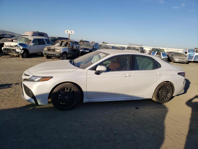 TOYOTA CAMRY XSE