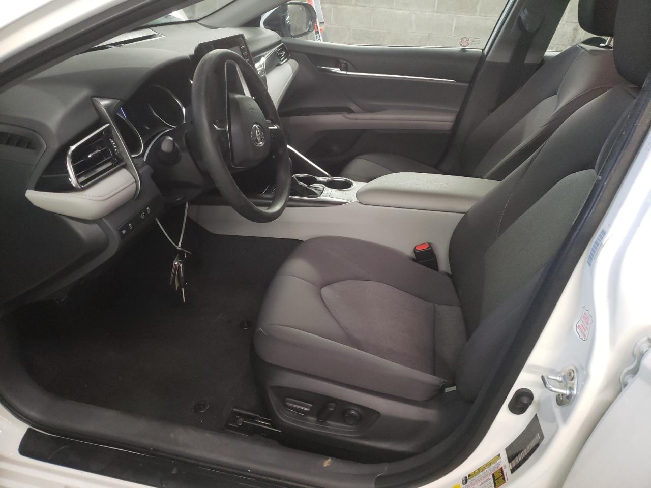 4T1C11AK7NU689725 TOYOTA CAMRY 2022
