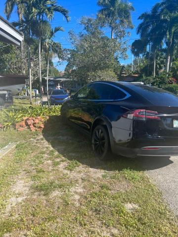 5YJXCAE4XGF002552 Tesla MODEL X