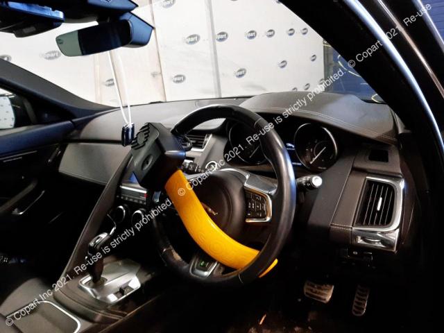 SADFA2AN1J1Z05182 Jaguar E-pace R-d