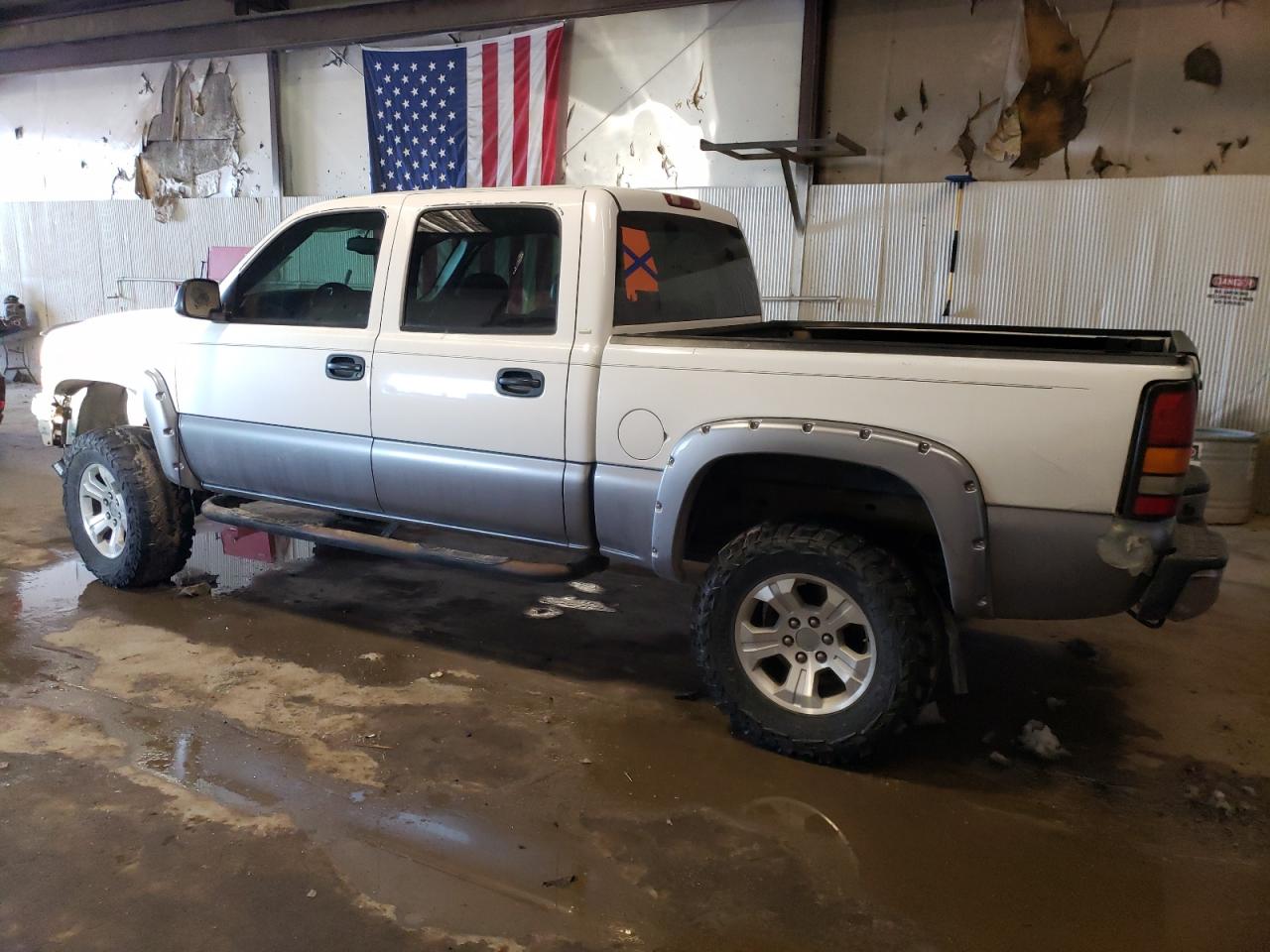 2004 GMC NEW SIERRA K1500 - 2GTEK13T241349490