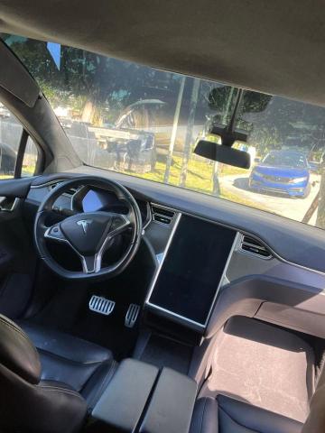 5YJXCAE4XGF002552 Tesla MODEL X