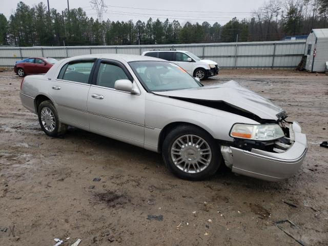 2LNHM82V48X641305 Lincoln TOWNCAR