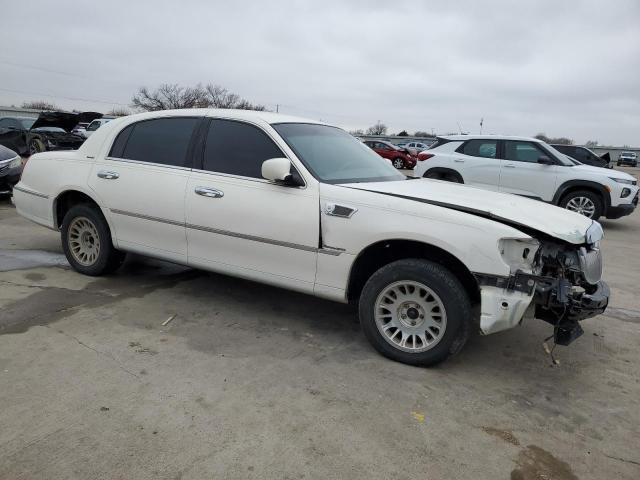 1LNHM81WXXY715089 Lincoln Town Car Executive