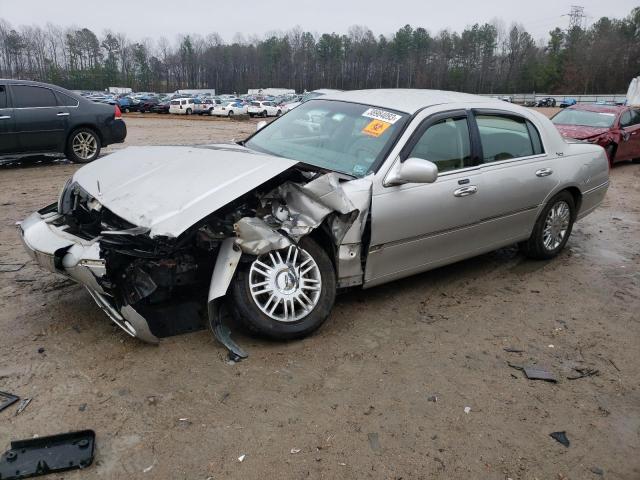 2008 Lincoln Town Car Signature Limited