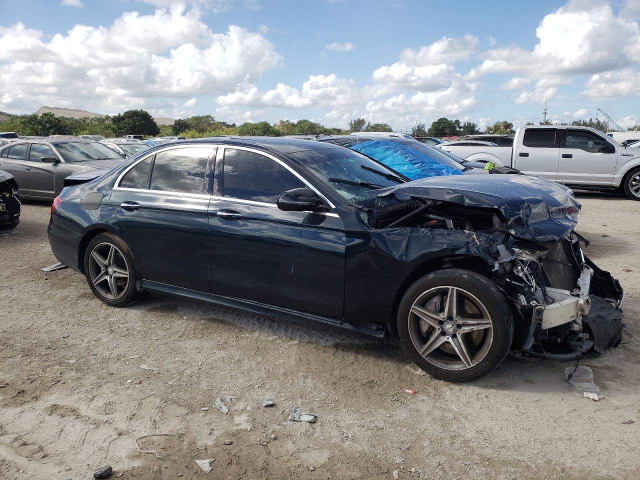 WDDZF4JBXHA017607 2017 Mercedes-Benz E 300