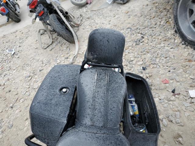 2018 HARLEY-DAVIDSON FLHCS HERI 1HD1YBK13JC084327