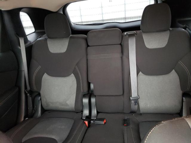 1C4PJLCB3JD556453 Jeep Cherokee Latitude