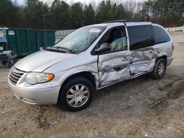 2005 Chrysler Town & Country Touring