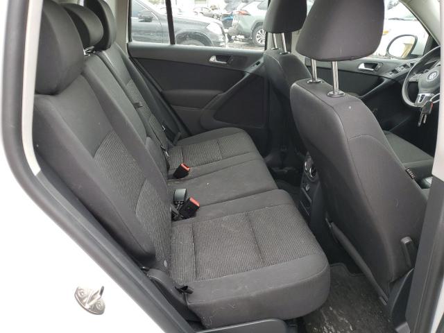 2015 VOLKSWAGEN TIGUAN S - WVGAV7AX4FW504577