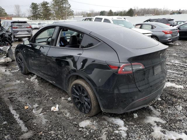 7SAYGDEE8NF387080 Tesla Model Y  2