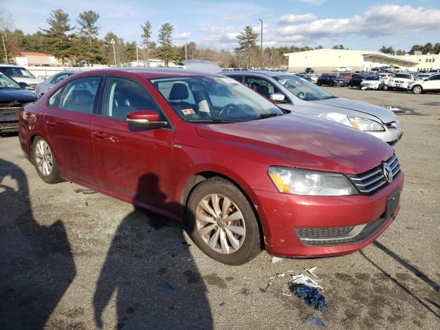 2015 VOLKSWAGEN PASSAT S - 1VWAT7A32FC076370
