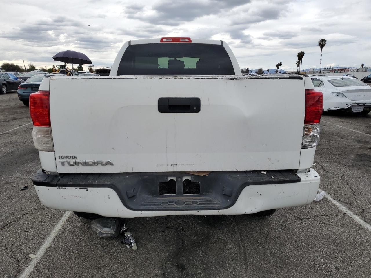 5TFRM5F1XBX025703 2011 Toyota Tundra Double Cab Sr5