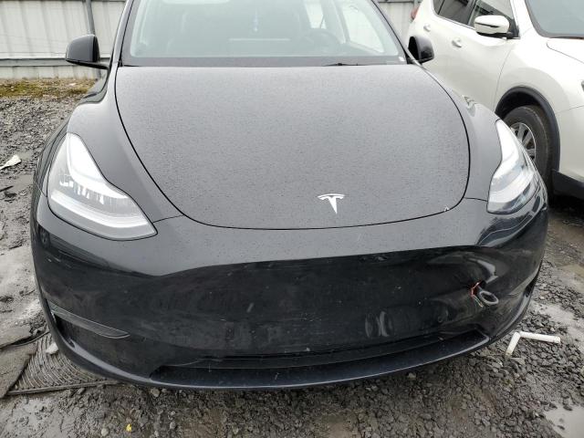 7SAYGDEE8NF387080 Tesla Model Y  5