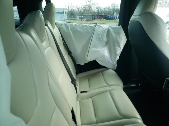 5YJXCAE28MF320731 Tesla MODEL X