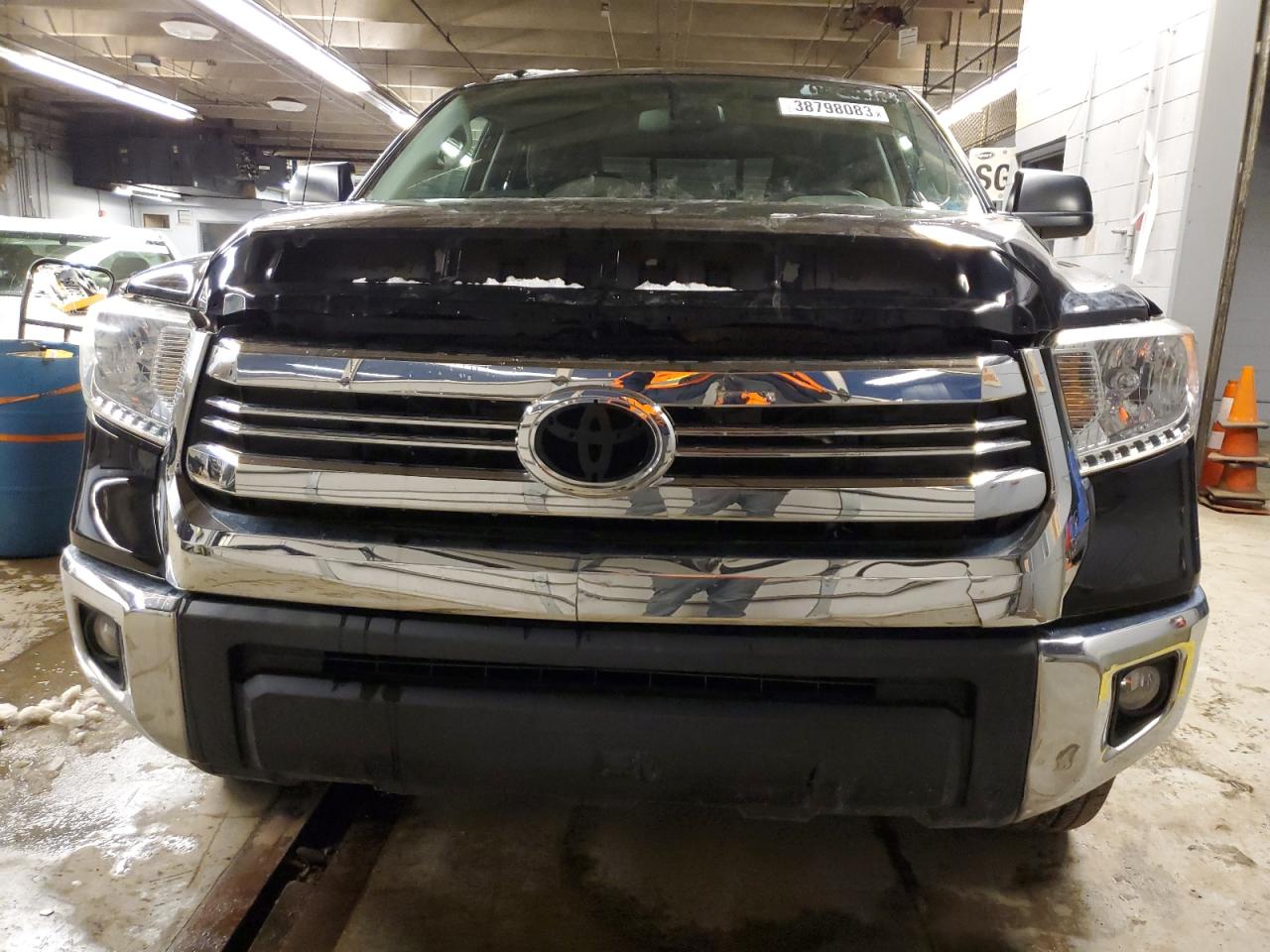 5TFRW5F10GX204186 TOYOTA TUNDRA 2016