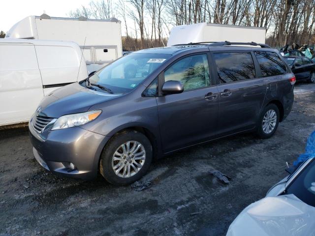 2013 Toyota Sienna XLE