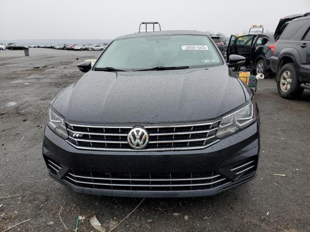 2017 VOLKSWAGEN PASSAT R-L - 1VWDT7A38HC072727