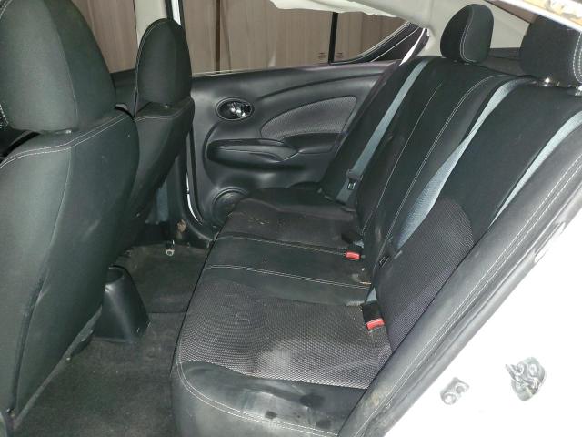 3N1CN7AP1KL821118 Nissan VERSA S