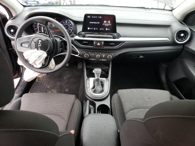 3KPF24AD9PE538047 KIA FORTE LX