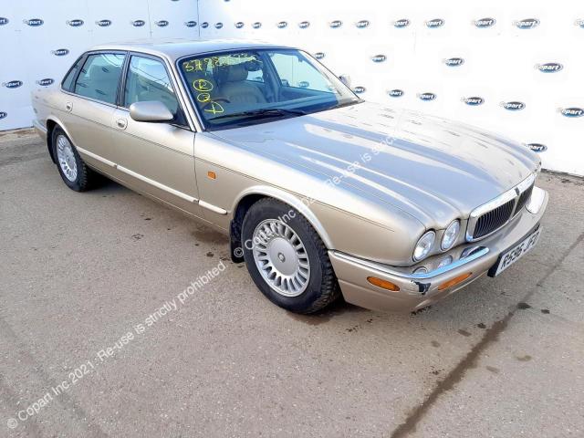SAJJJALG3CR833602 Jaguar Xj8 Auto