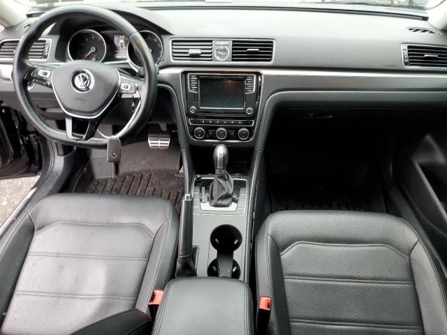2017 VOLKSWAGEN PASSAT R-L - 1VWDT7A38HC072727