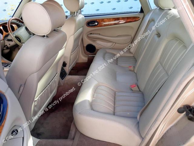 SAJJJALG3CR833602 Jaguar Xj8 Auto