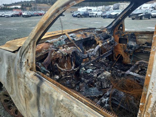3GTP2UEA4BG138544 GMC Sierra K1500 Sl