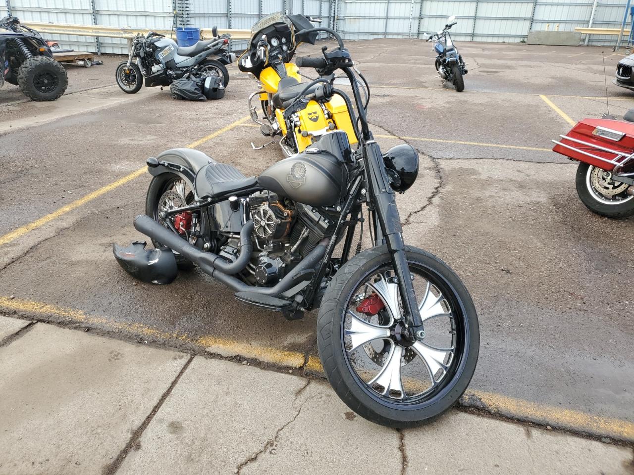 1HD1JRV10HB041119 HARLEY-DAVIDSON FLS SOFTAI 2017