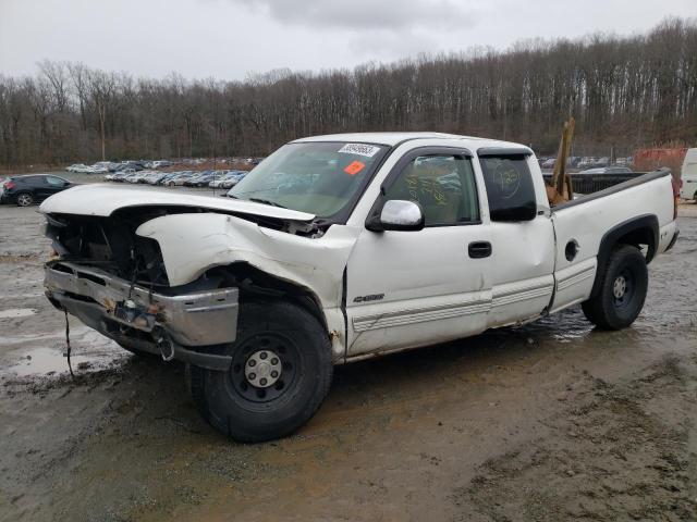 Salvage cars for sale from Copart Finksburg, MD: 2000 Chevrolet Silverado