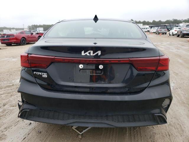 3KPF24AD9PE538047 KIA FORTE LX