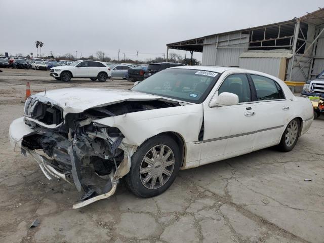 2007 Lincoln Town Car Signature Limited