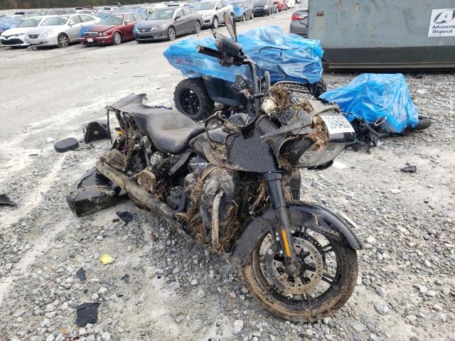 2022 HARLEY-DAVIDSON FLTRK - 1HD1KZF11NB659668