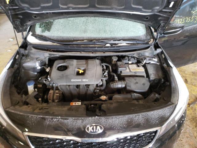 3KPFK4A75JE220671 KIA FORTE LX