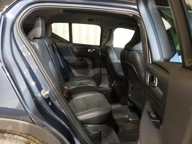 2022 VOLVO XC40 T5 R- - YV4162UM2N2757728