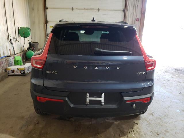2022 VOLVO XC40 T5 R- - YV4162UM2N2757728