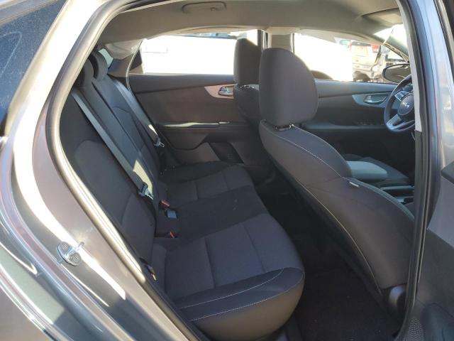 3KPF24AD9PE543331 KIA FORTE LX