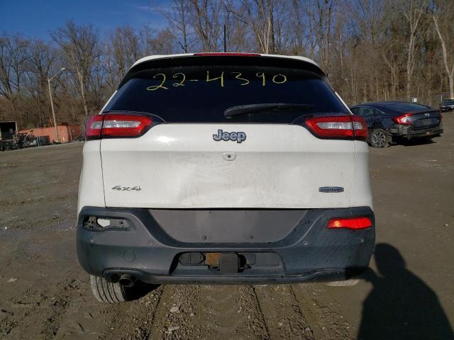 1C4PJMCB9GW164175 Jeep Cherokee Latitude